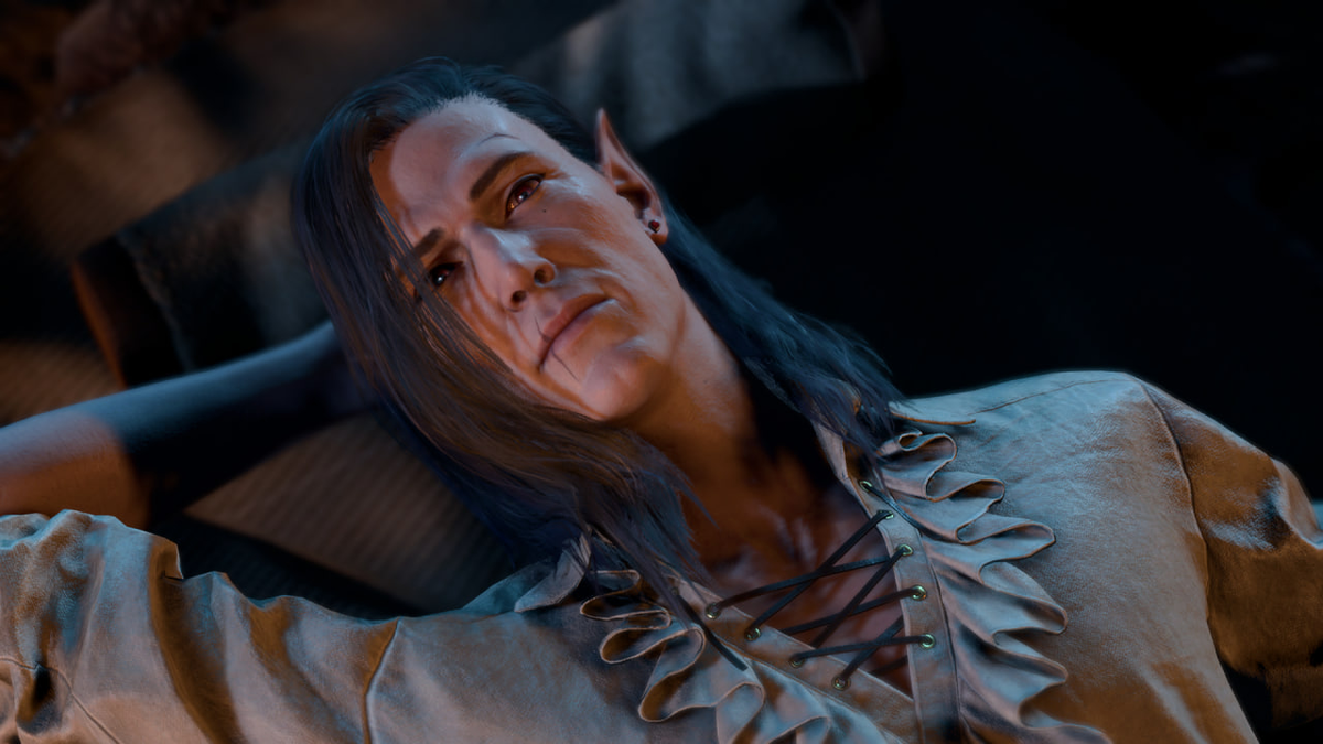 Герой мечтает о власти и богатстве, лёжа в лесу у костра