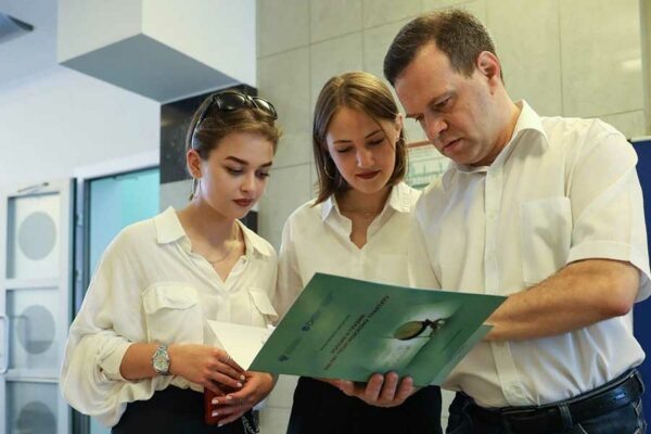    Фото: пресс-служба Минобрнауки РФ