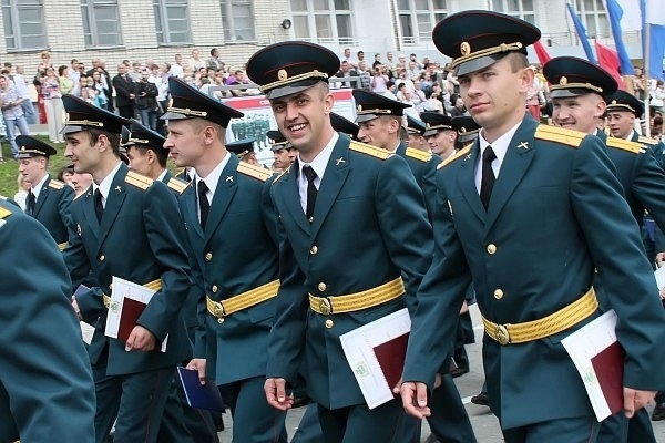 Выпускники...