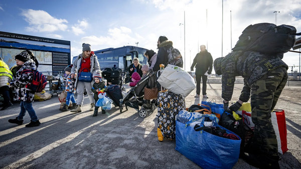    В Швеции хотят запретить поездки беженцев на родину