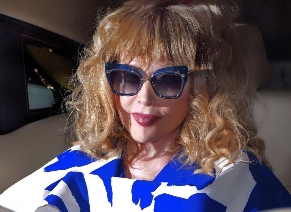 Алла Борисовна ранее политикой особо не интересовалась, но разными благами пользовалась