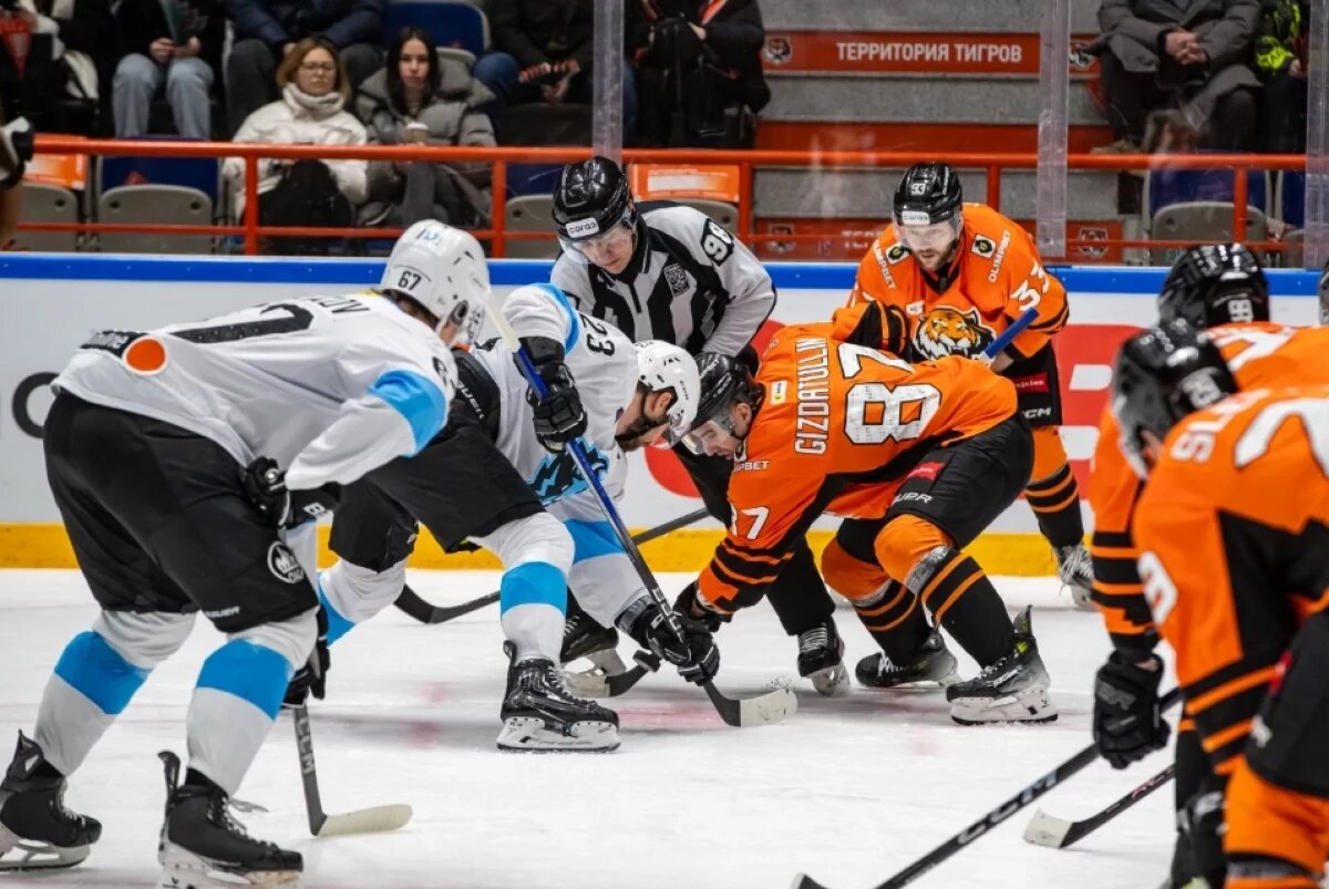    ХК «Амур» проиграл белорусскому «Динамо» на домашнем льду