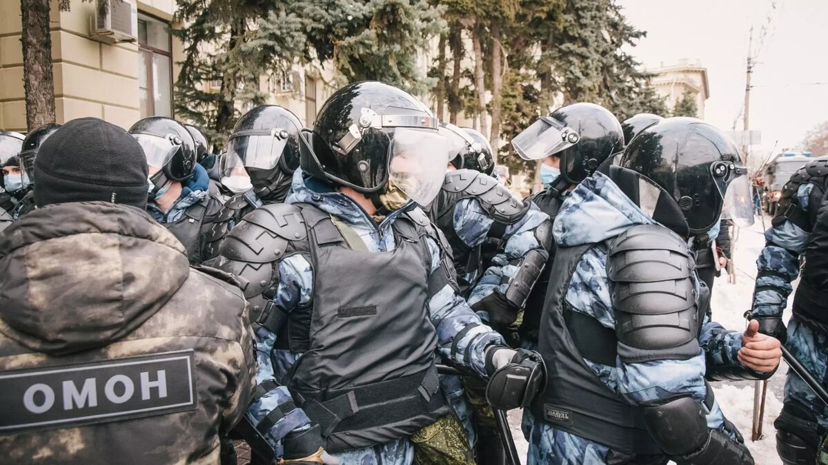 В некоторых клубах были найдены наркотики, а также комнаты для БДСМ. Источник: 1MI