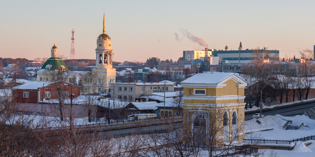 Плотина городского пруда в Каменске-Уральском