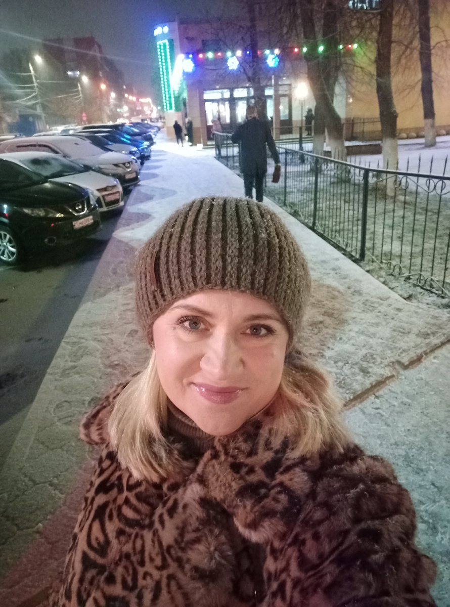 Я на фоне Дворца культуры "Туламашзавод"