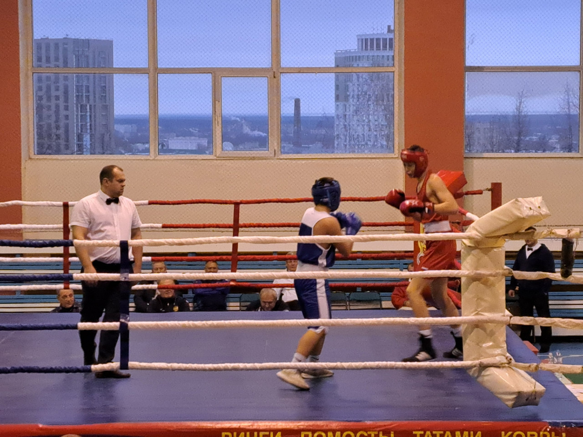 В пятницу зрители турнира стали свидетелями 48-ми зрелищных боксёрских поединков