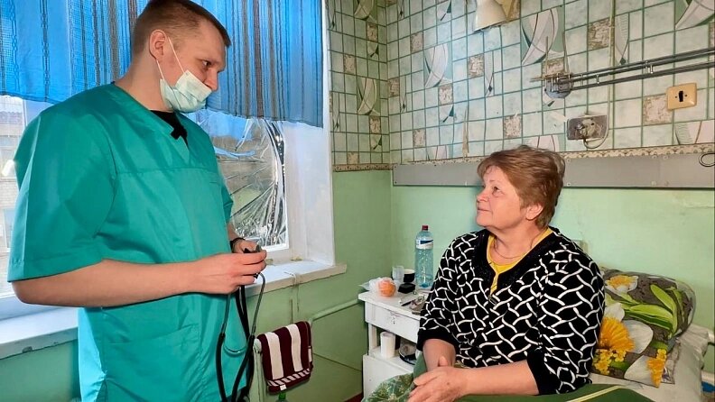    В одной из больниц Макеевки работает врач-кардиолог из Нефтеюганска