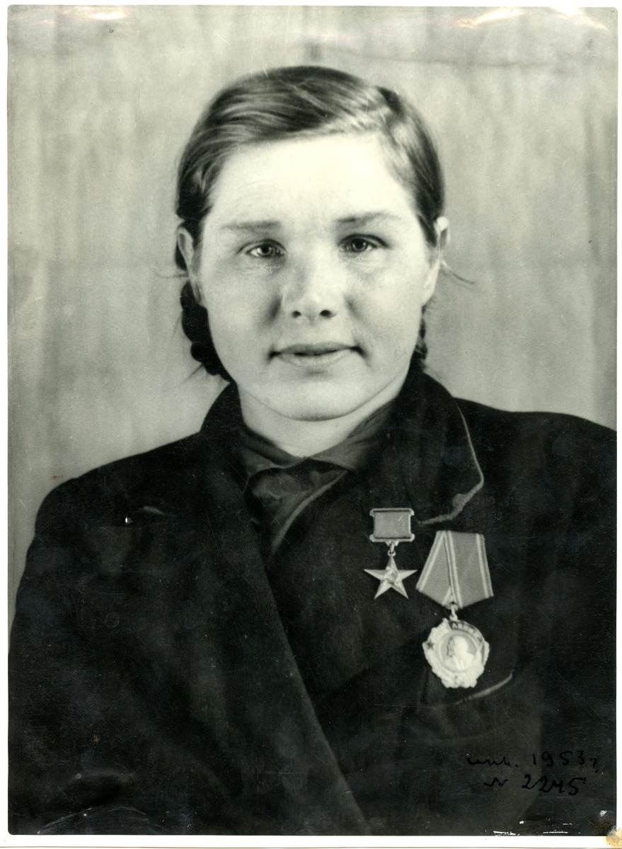 Устинья Леонтьевна Каверзина Герой Социалистического Труда