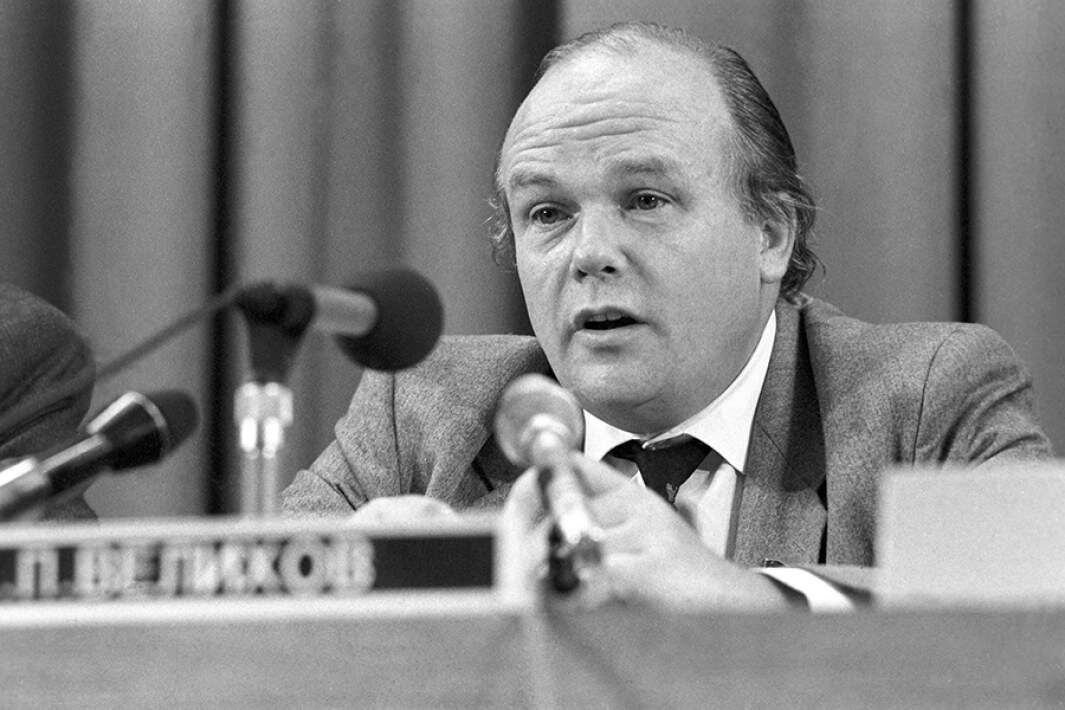 Фото: ТАСС/Виктор Великжанин / Пресс-конференция по вопросам контроля за прекращением ядерных испытаний. Выступает вице-президент АН СССР Евгений Велихов