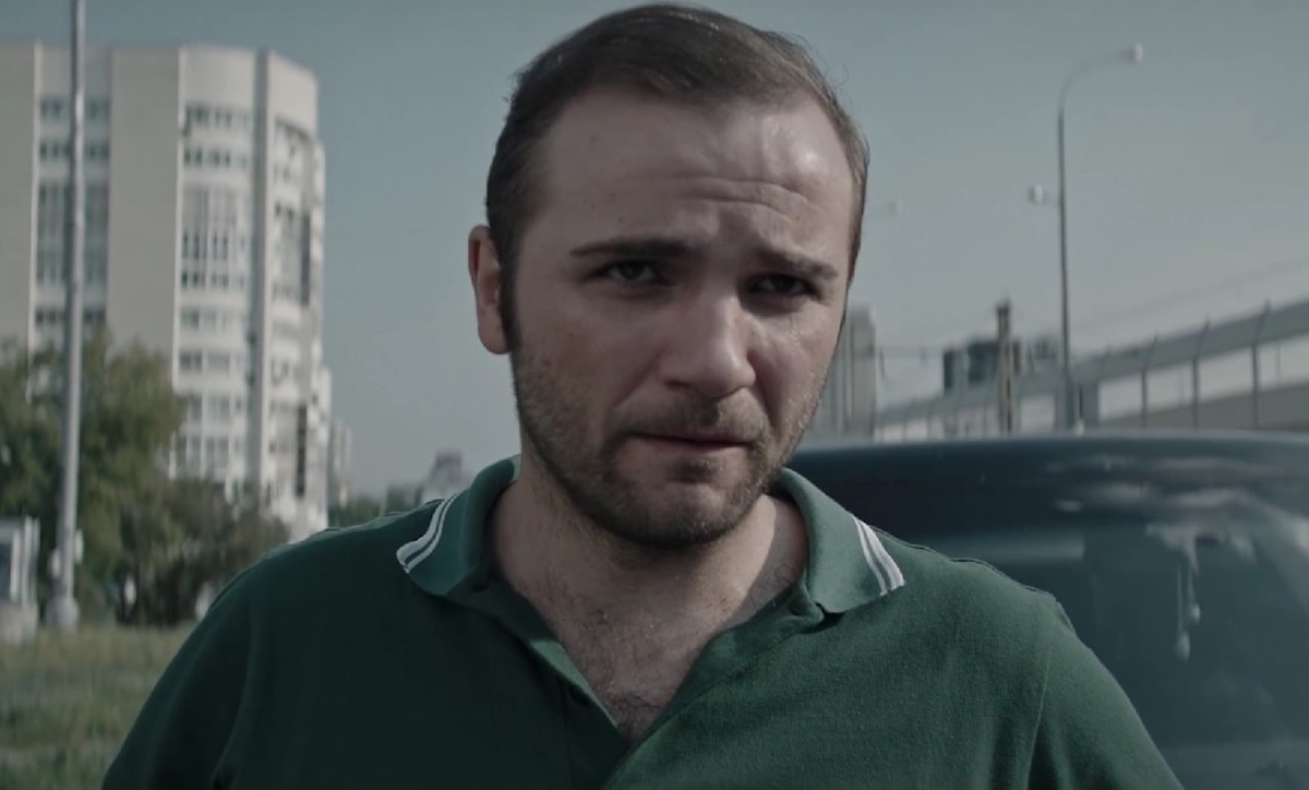 В главных ролях - Максим Стоянов...