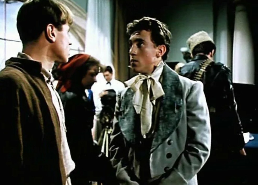 Кадр из фильма " Сверстницы "