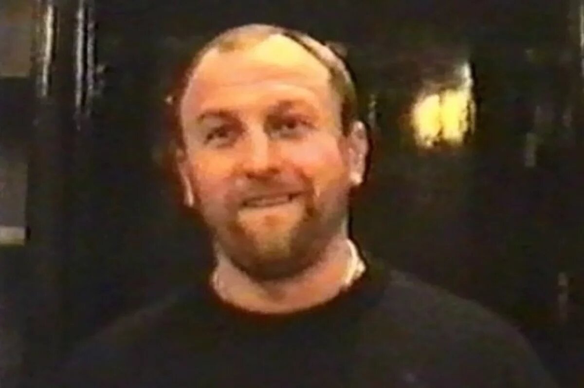    Александр Малышев в начаде 90-х, кадр сделан с оперативной съемки, выложенной в сеть