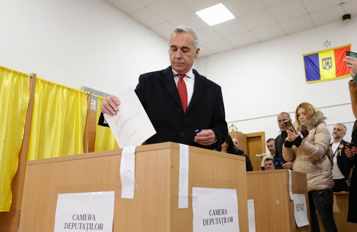    Независимый кандидат в президенты Румынии Кэлин Джорджеску / Источник: ©ТАСС/EPA/ROBERT GHEMENT