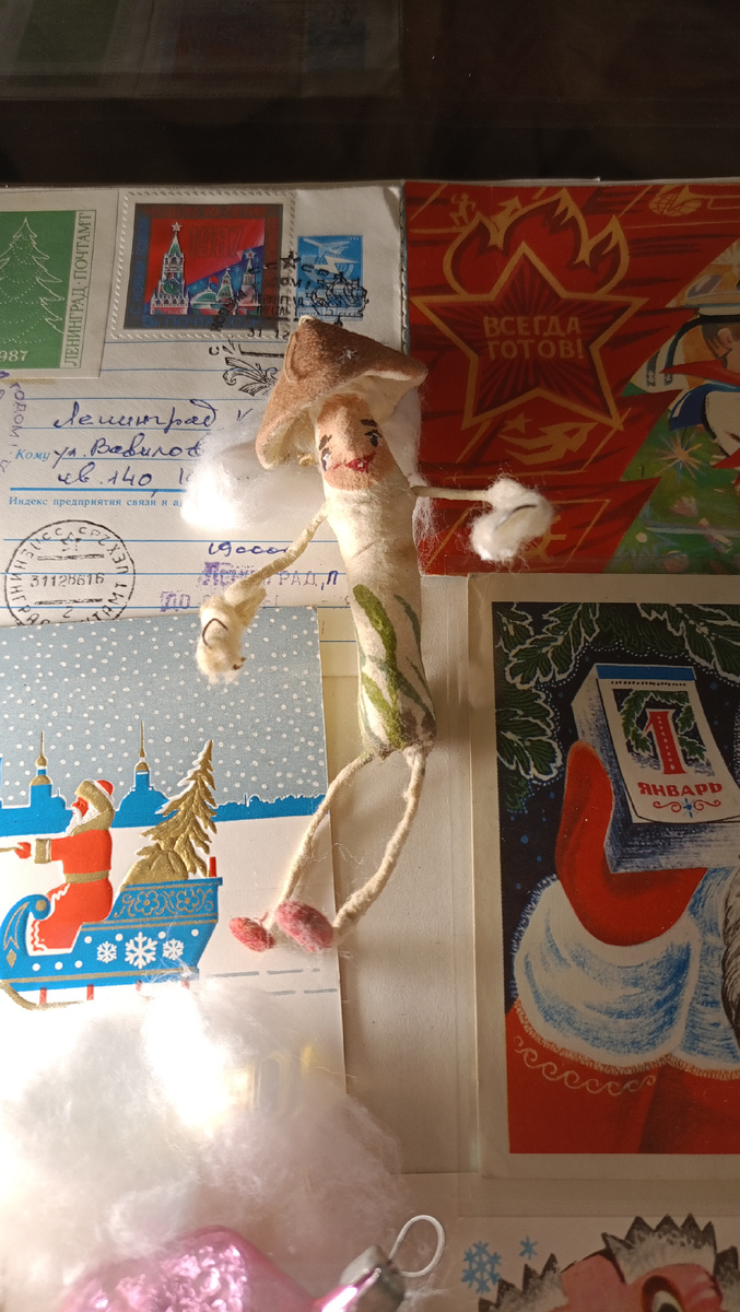 Какой милый грибок... просто прелесть прелестная👏👏👏