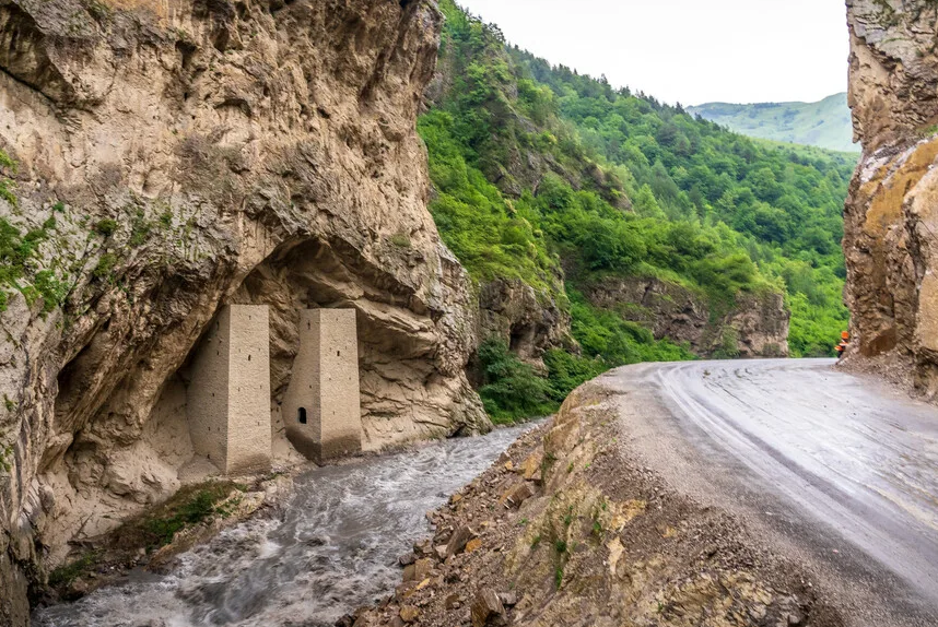 Ушкалойские башни самый узнаваемый объект.