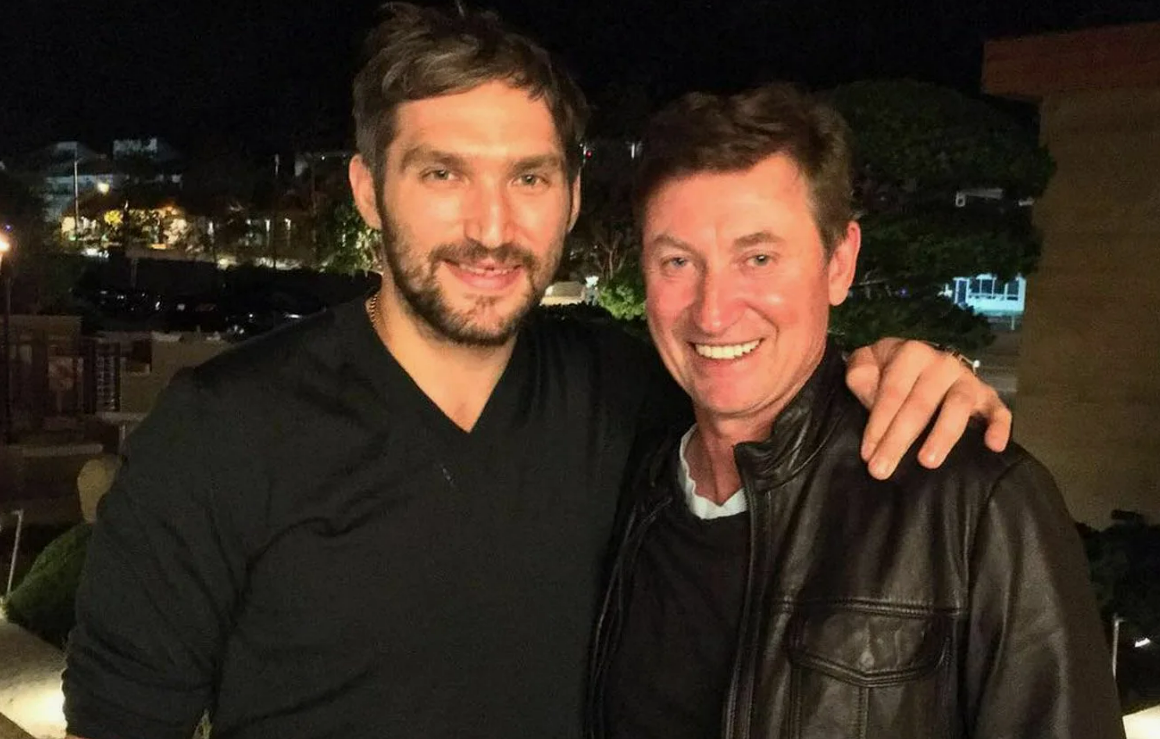 Уэйн Гретцки и Александр Овечкин - нынешний и вероятный будущий рекордсмены по голам в НХЛ. Фото: соцсети