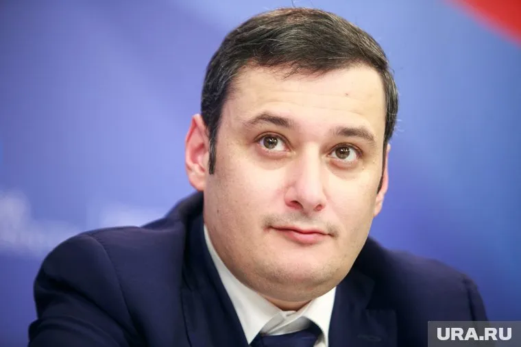 Хинштейн отметил, что Курскую область ждут работы по восстановлению инфраструктуры
Фото: Владимир Андреев © URA.RU