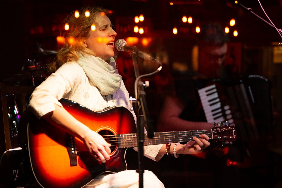 Анастасия Артёмова (Бовина), Барнаул. Стихи