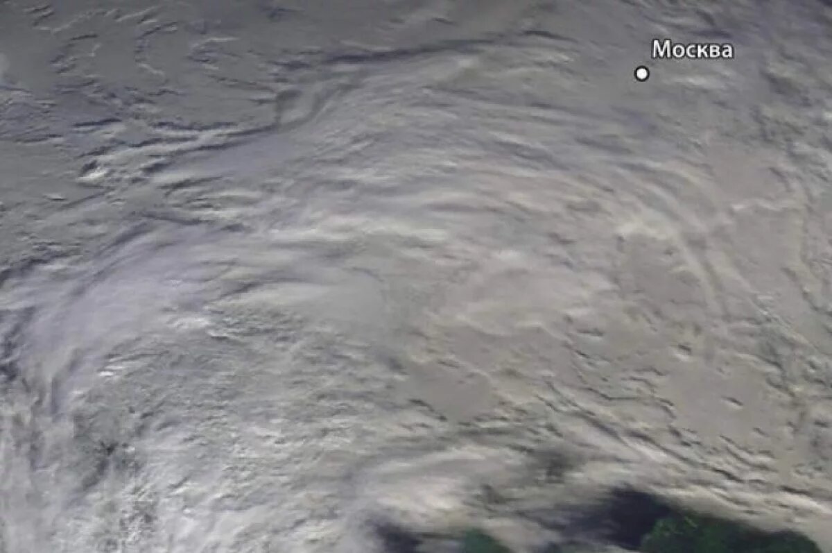    «Роскосмос» показал снимки циклона, накрывшего Москву