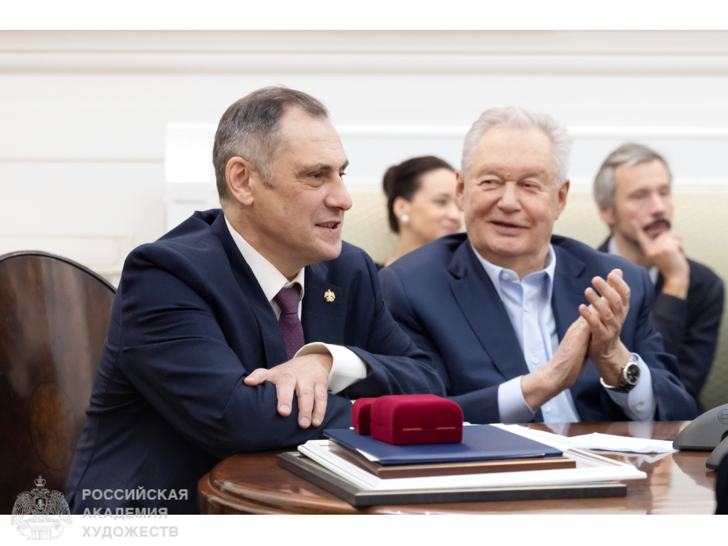 Официальное открытие юбилейного проекта Константина Петрова в Российской академии художеств (Москва, Пречистенка, 21). Фото: Владимир Феничев, пресс-служба РАХ. 2024.