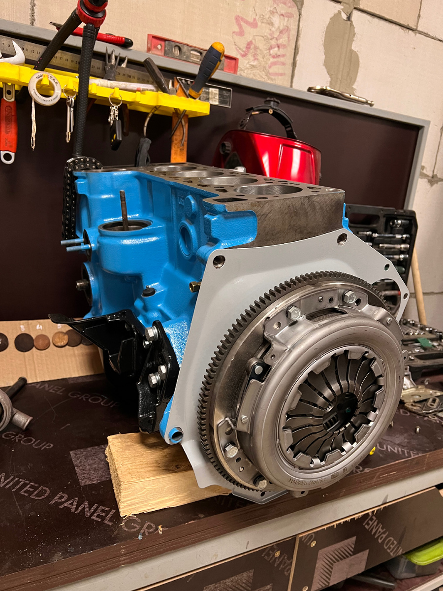 Так двигатель выглядит после нашего вмешательства 