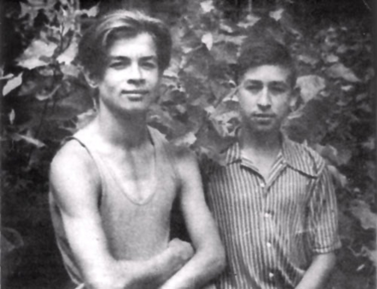 Р. Нуреев и А. Бикчурин в Уфе. 1955 г. Фото: Из фотоархива автора