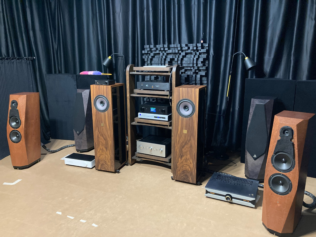 Время подключения усилителя Sugden IA-4 MasterClass с АС Magma Audio