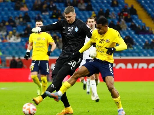    Матч "Ростов"-"Крылья Советов" 7 декабря 2024 года // фото: Денис Демков