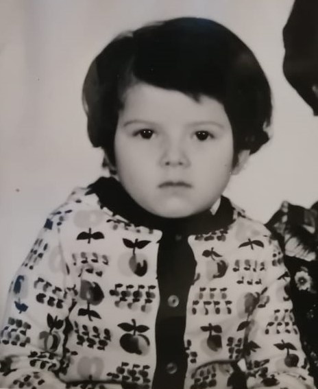 Это я и я в ЯБЛОКАХ 🍎🍎🍎  )))