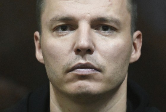    Блогер Артем Чекалин