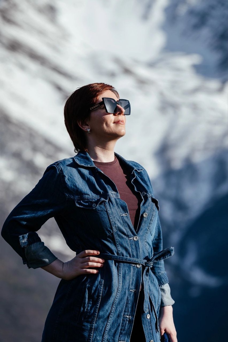 Недалеко от башенного комплекса Тумги