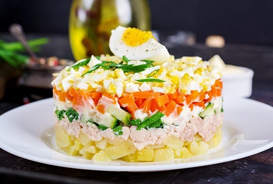    Что приготовить из печени трески: салат «Нисуаз» от французского шеф-повара