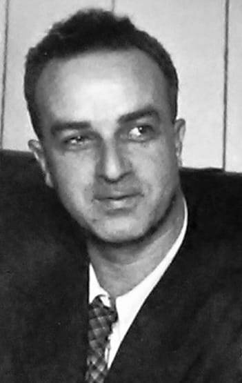 Леонид Ованесович Бакалов