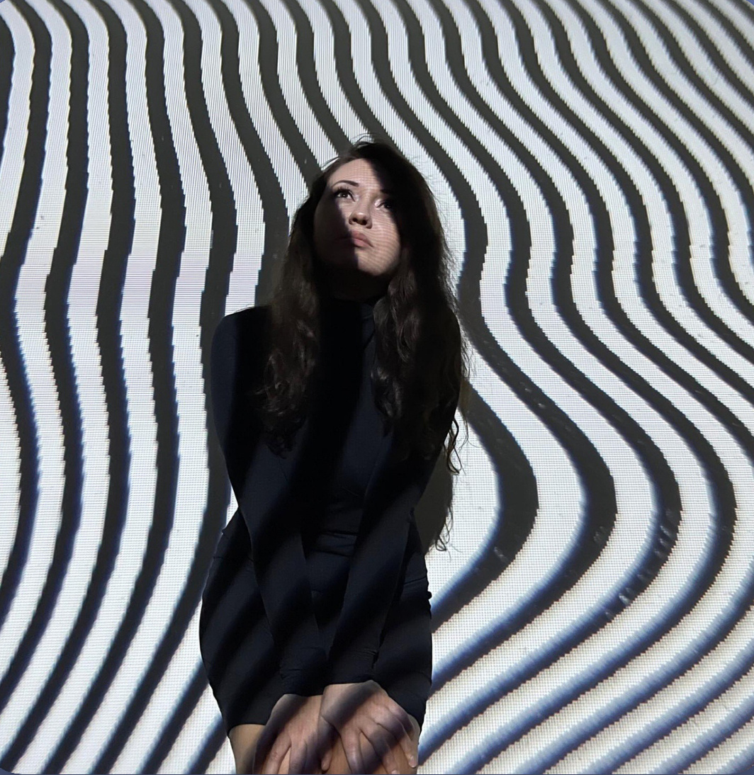 Обложка сольного трека Екатерины Анатольевны «Фиолетовый закат» (prod. by M.Galper)