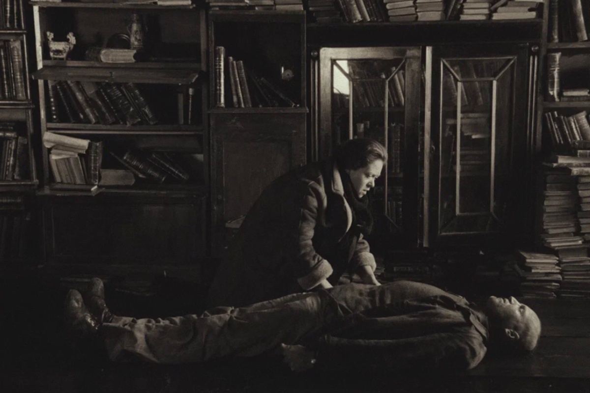 предоставлено телеканалом «Мосфильм. Золотая коллекция»📷Алиса Фрейндлих (жена Сталкера) и Александр Кайдановский (Сталкер) в фильме «Сталкер», 1979 г.