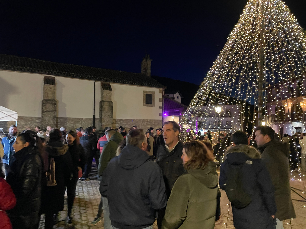 Народу из группы поддержки пришло немало
