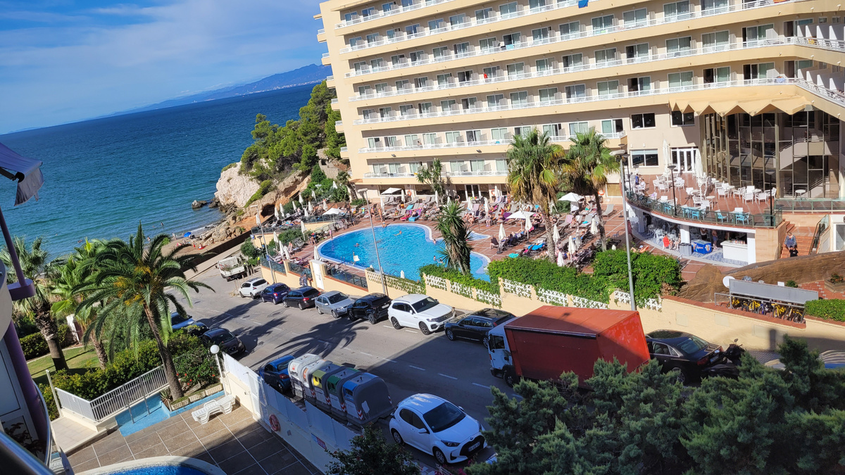 Наш вид из окна. Фото автора.