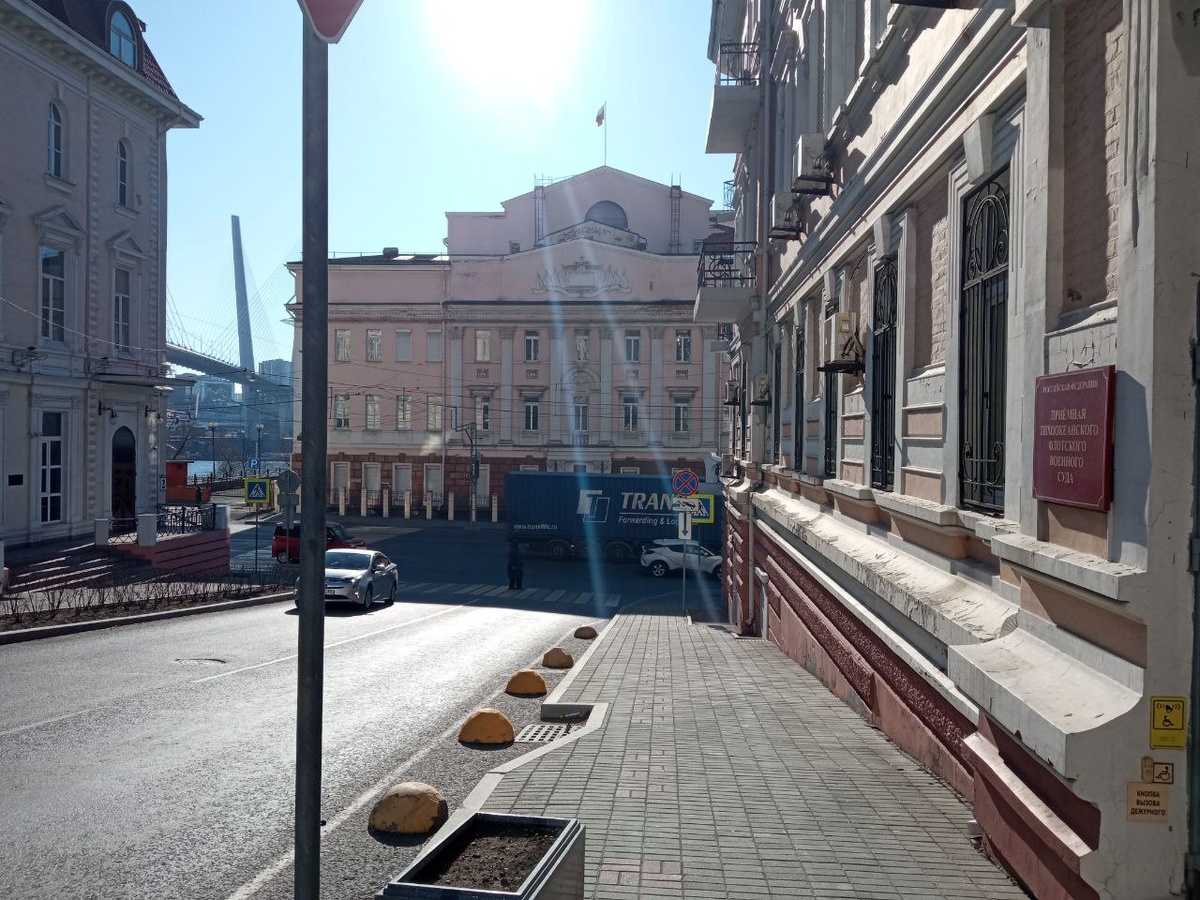 Начало улицы Лазо во Владивостоке