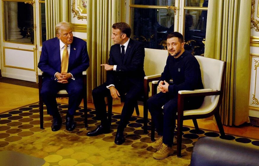    Зеленский решил быстро завершить конфликт с Россией. Надавили Трамп с Макроном?