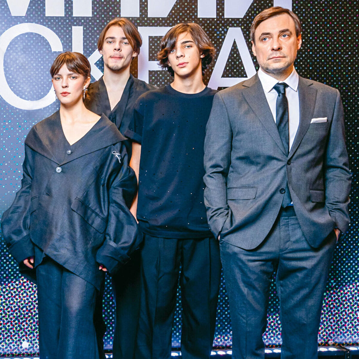    Евгений с дочкой Полиной и сыновьями Никитой и Андреем Алексей Молчановский/Пресс-служба фестиваля «Зимний»