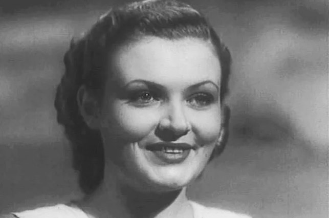 "Первая перчатка"