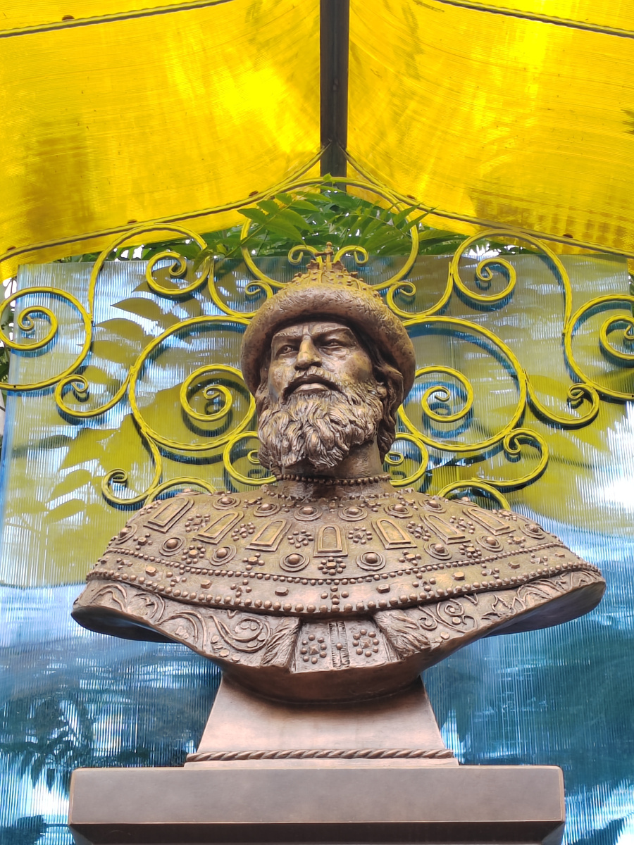 Памятник Ивану Грозному. Астрахань, 2024 г.