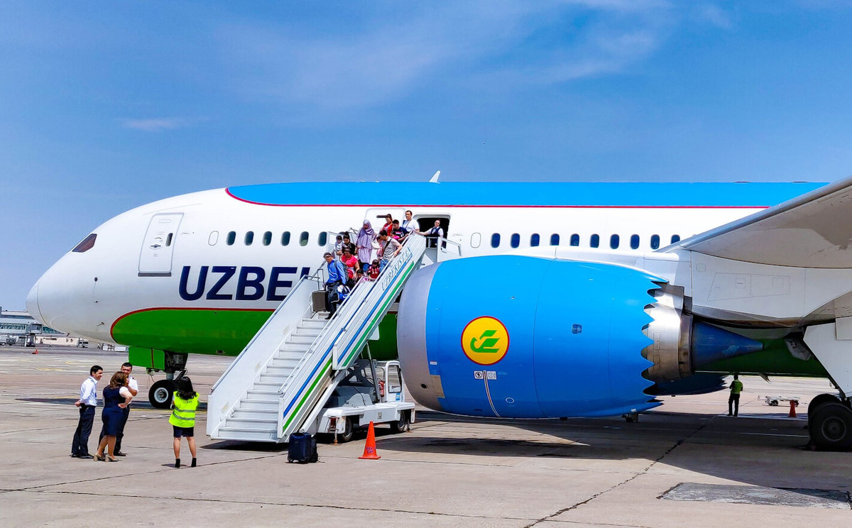 Прямые перелёты из российских городов и обратно осуществляет в основном Uzbekistan Airways. Фото: Sardorbek Usmonov / Unsplash
