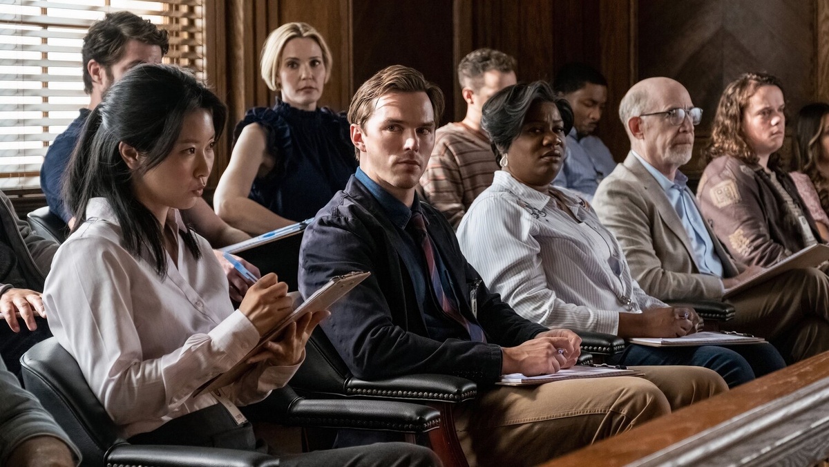 Напряжение прямо-таки сочится с экрана!