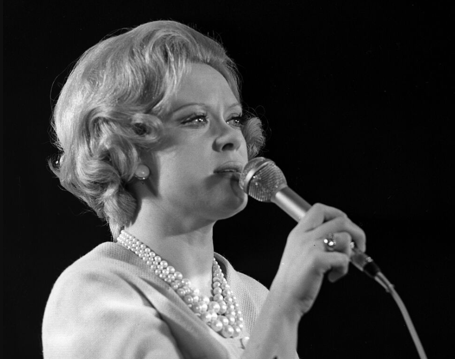 Алиса Фрейндлих, 1974 год. Фото И. Рыбакова