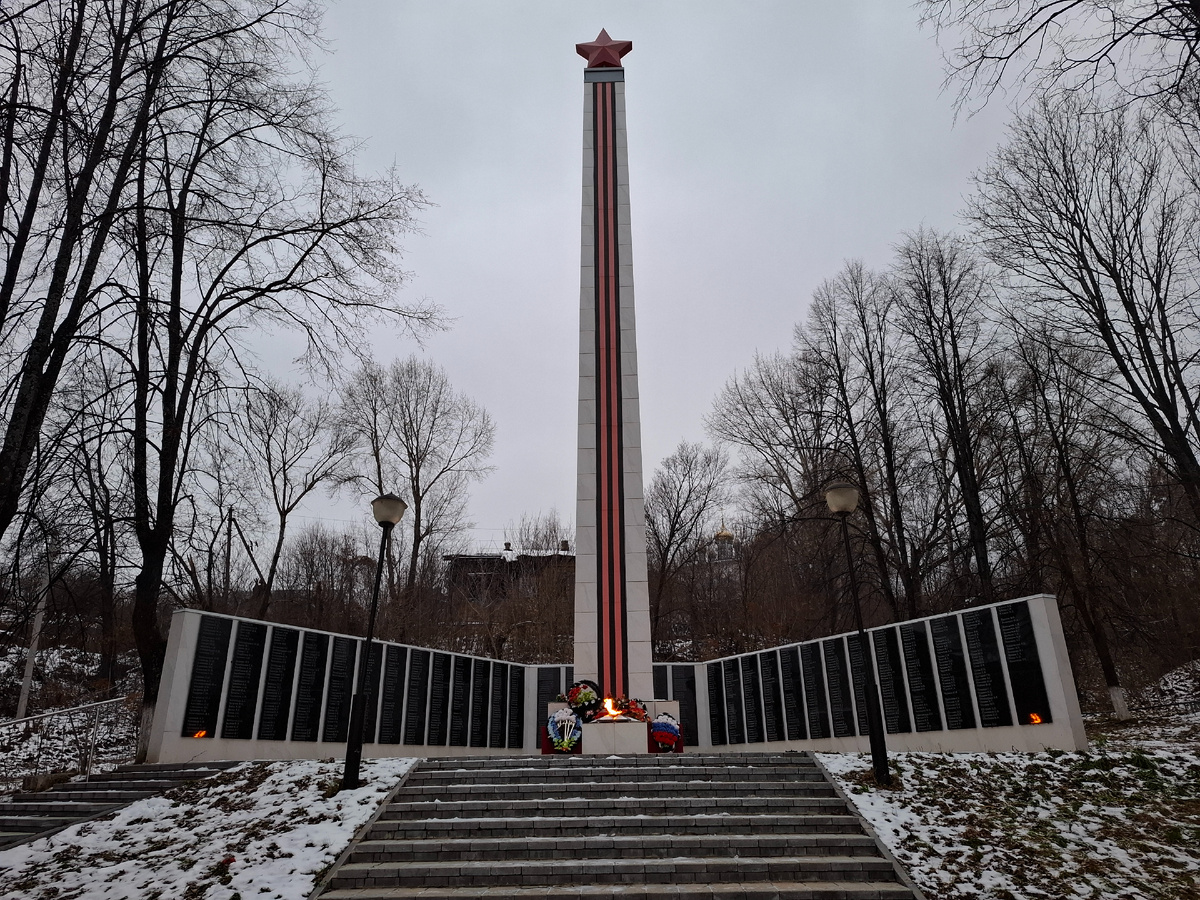 Обелиск воинской славы в  городе Козьмодемьянск Республики Марий Эл