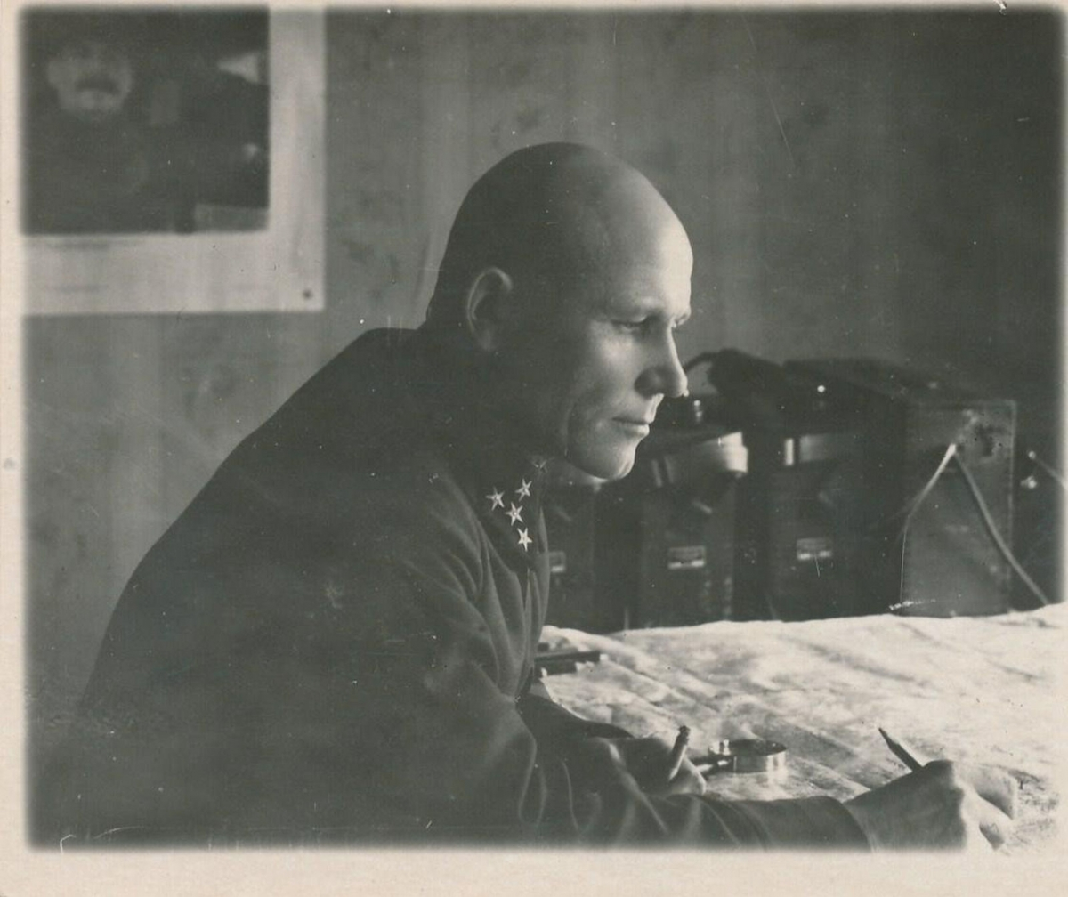 Иван Степанович Конев (1897—1973) — Маршал Советского Союза (1944), дважды Герой Советского Союза (1944, 1945), кавалер ордена «Победа» (1945). Википедия.