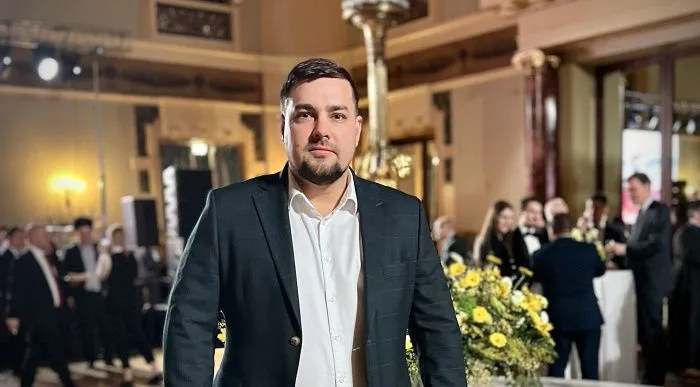 Александр Ильяшенко — генеральный директор маркетинговой компании Facecom