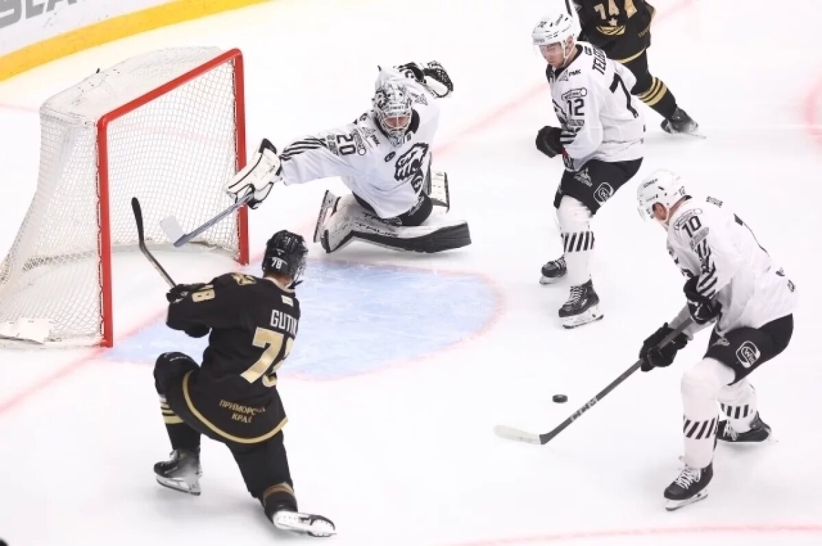    «Адмирал» победил «Амур», хет-трик сделал уроженец Хабаровска Даниил Гутик