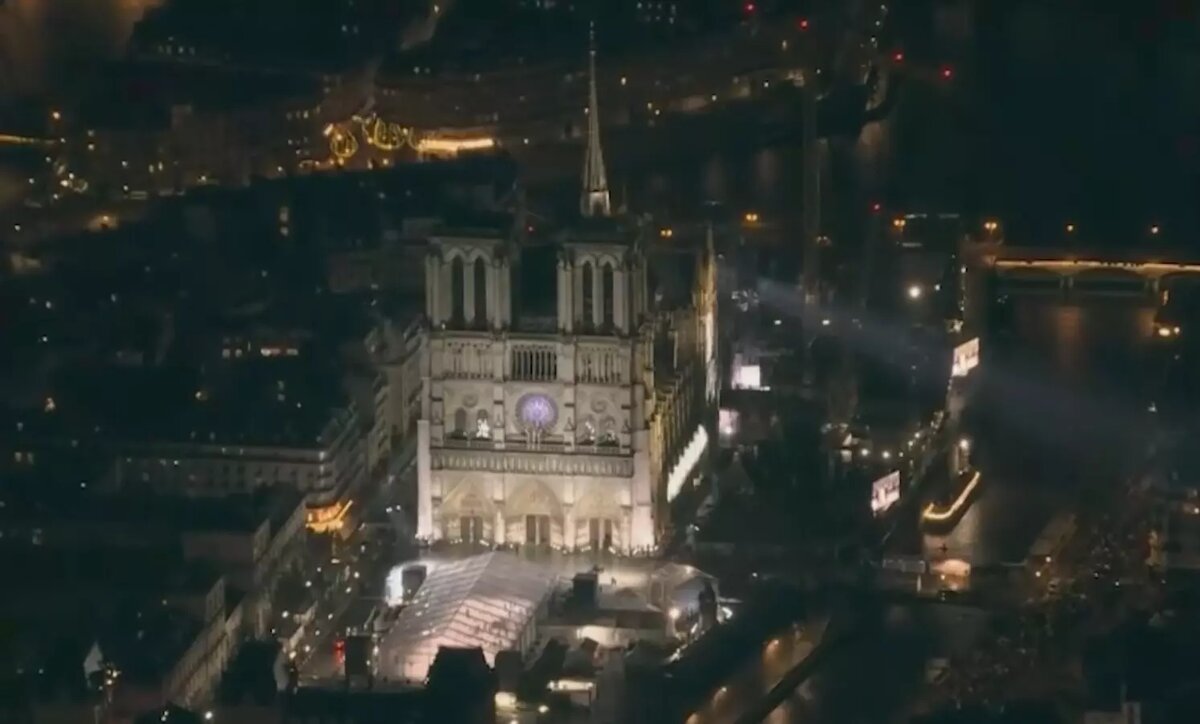 В Париже открылся собор Нотр-Дам после реставрации. Фото: соцсети